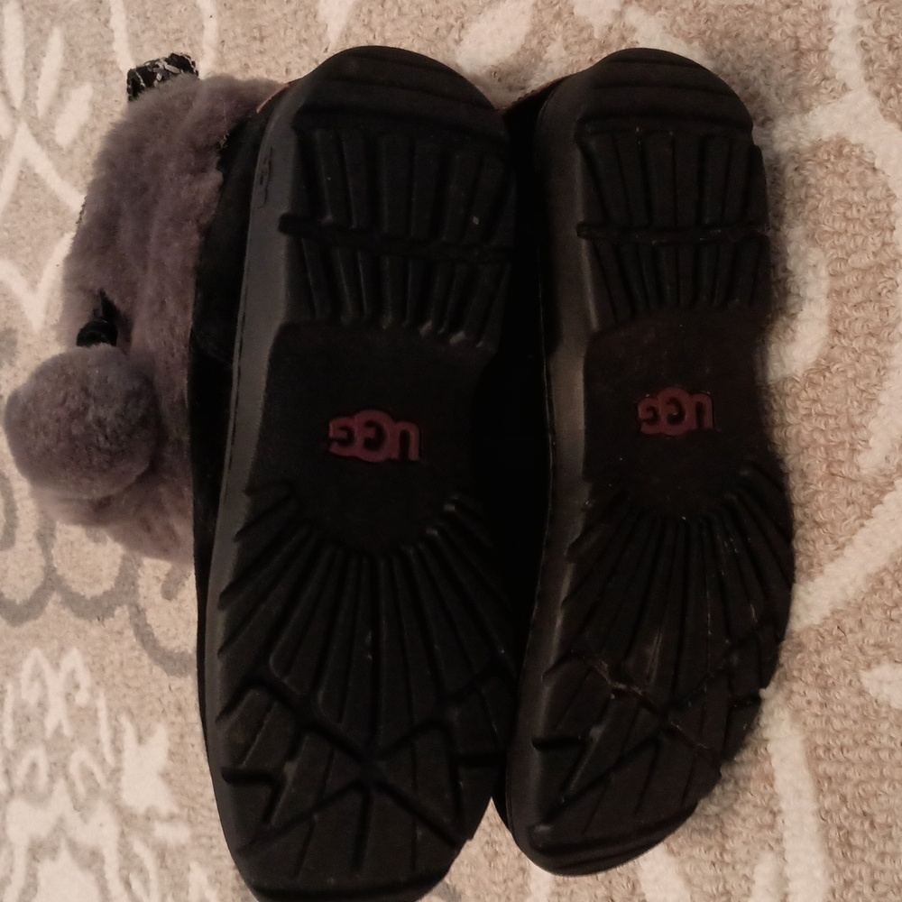 Ugg Boots - image 5
